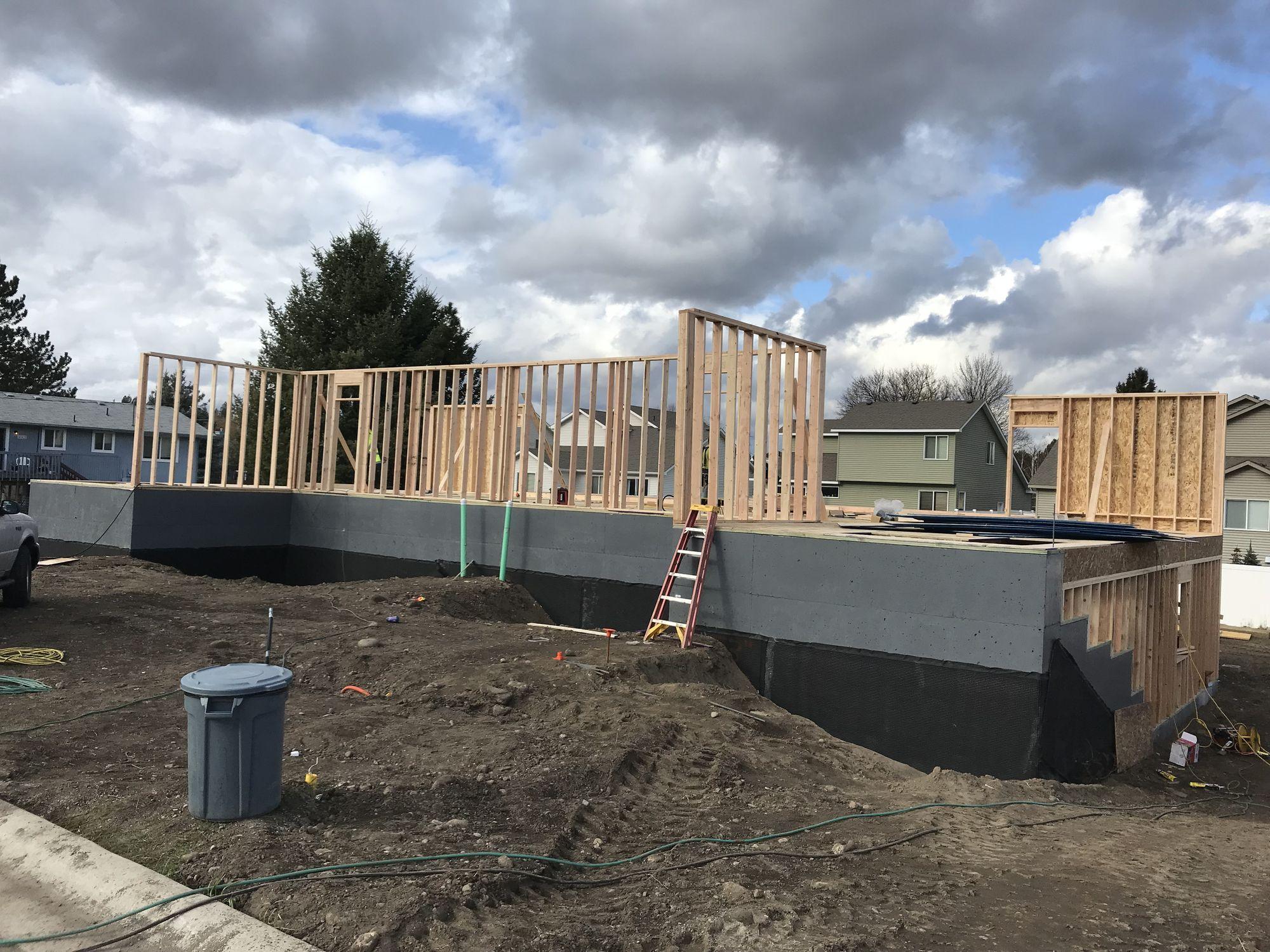 Framing on the foundation, Ona Lane