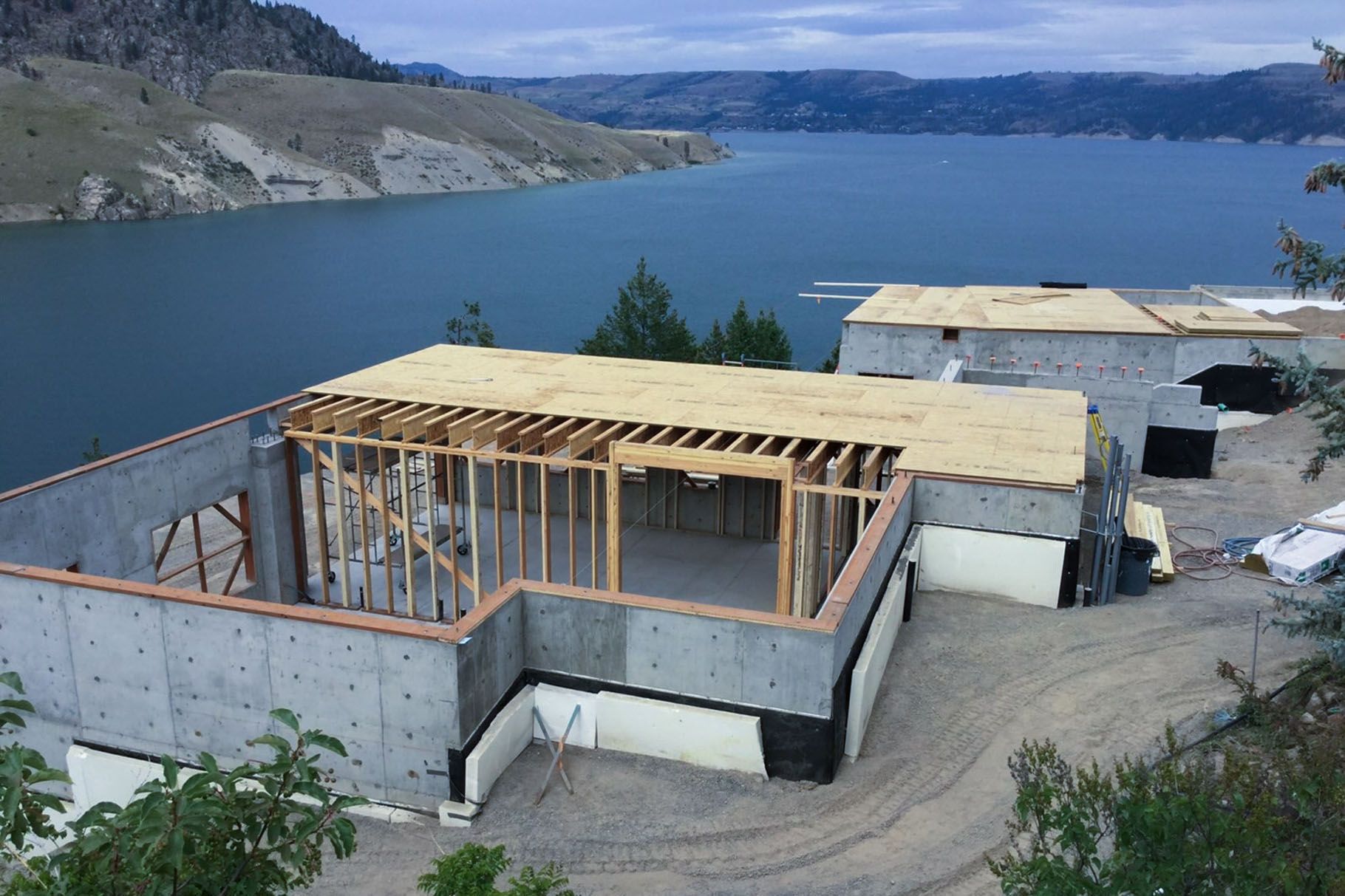 Foundation and first framing above the lake, Roosevelt