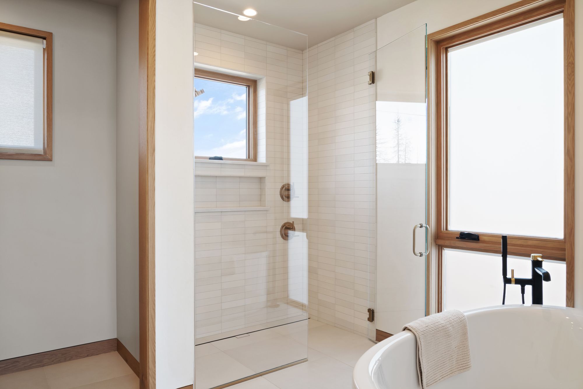 Bathroom with a freestanding tub, Silver Lake